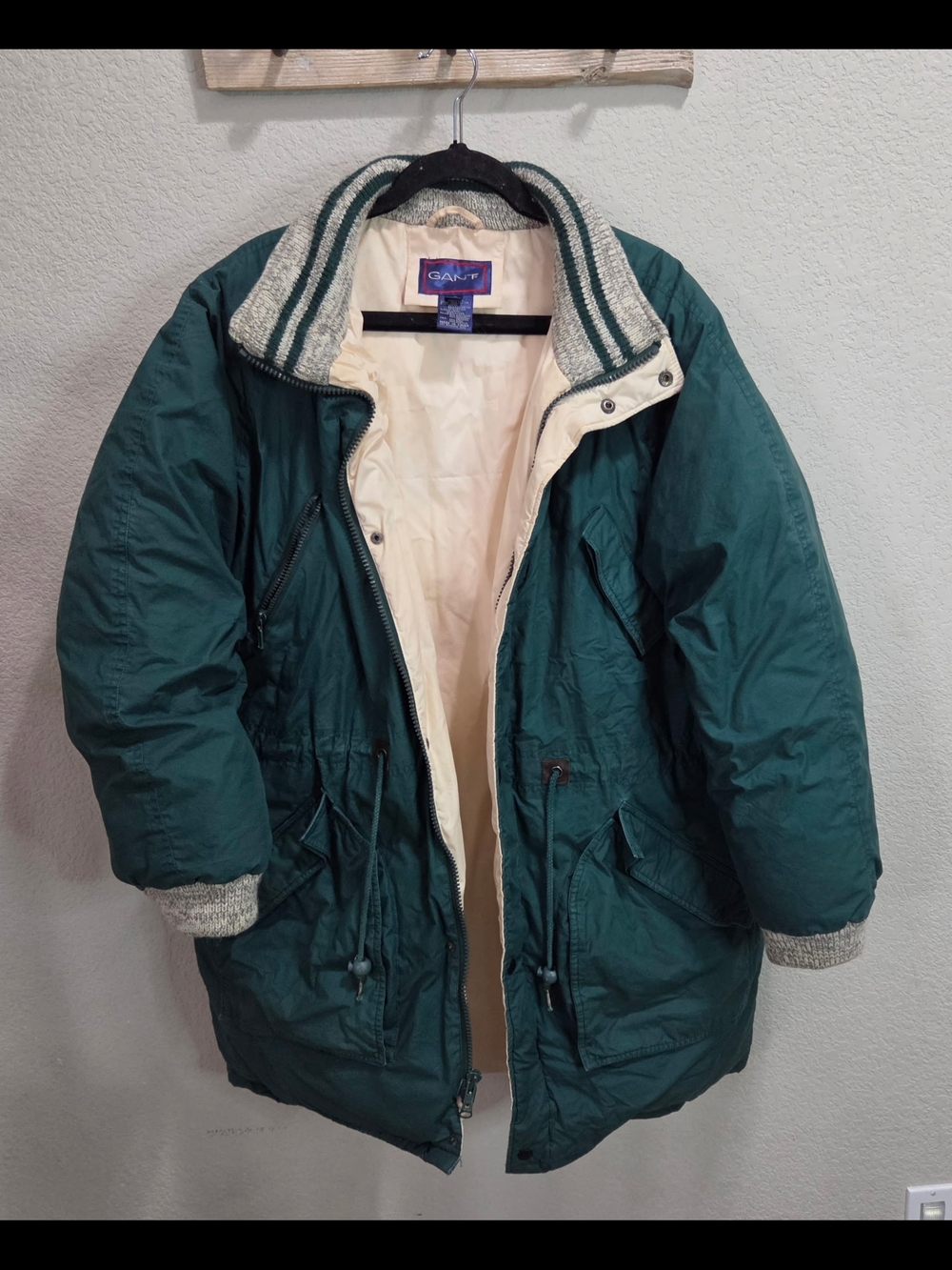 Vintage Gant Unisex Forest Green Insulated Puffer Jacket with Cream Lining